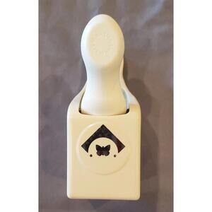 Martha Stewart Medium Butterfly Corner Paper Punch Scrapbooking Crafts